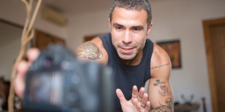 the-top-vlogging-platforms-for-2022-–-zobuz