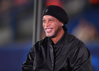 'you-are-fantastic'-–-ronaldinho-responds-to-virgil-van-dijk-instagram-post-after-liverpool-…