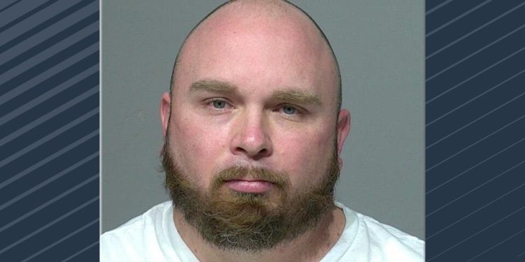 complaint:-veterans-affairs-dept.-board-chair-allegedly-received-child-porn-through-snapchat