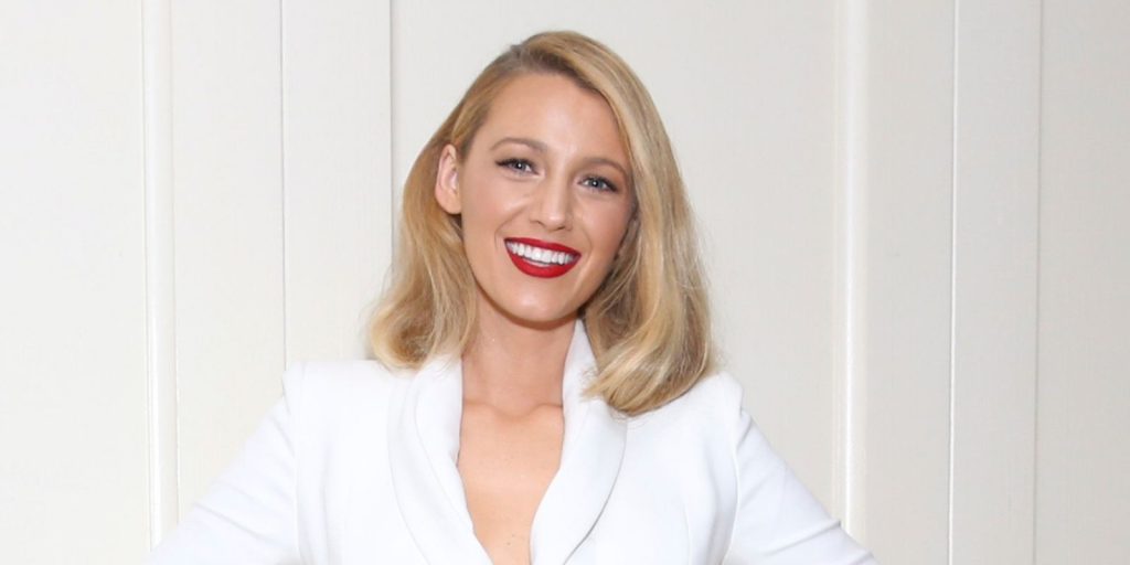 clairol's-new-at-home-blonding-kit-lightens-hair-without-bleach-–-stylecaster