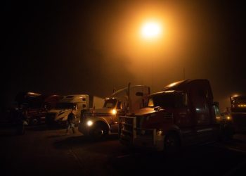 gofundme-withholding-$4.7-million-from-trucker-convoy-until-plan-presented-–-yahoo-finance