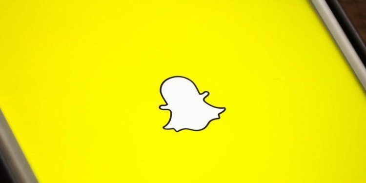 snapchat-rolls-out-updates-to-its-ar-shopping-feature-–-dot.la