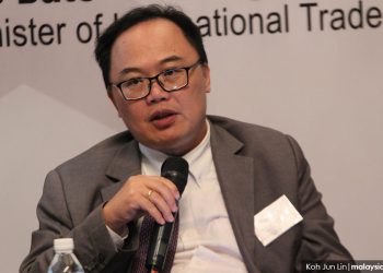 mcmc-asked-twitter-to-take-down-analyst's-tweet-critical-of-taliban-sympathisers-–-malaysiakini