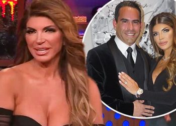 theresa-giudice-visits-bravo-show-with-daughter-gia-behind-the-bar-and-luis-ruelas-…-–-daily-mail