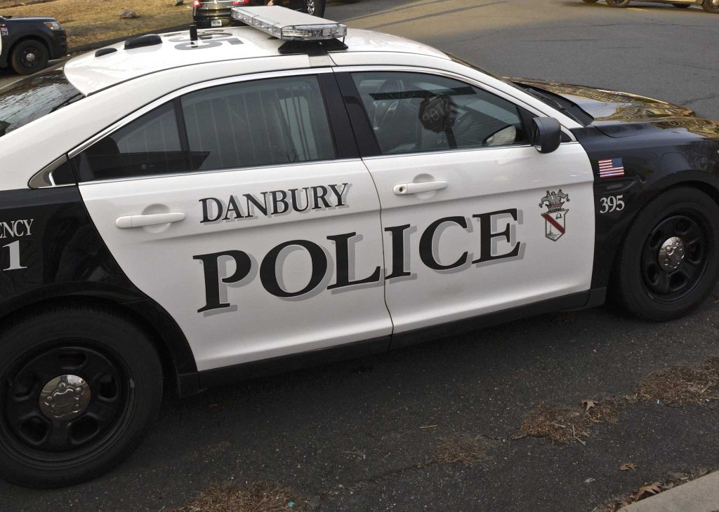 danbury-police-officers-are-getting-trained-on-tiktok,-snapchat-to-aid-in-investigations-–-newstimes