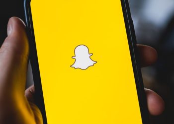 snap-and-pinterest-sink-after-meta's-big-miss-both-report-earnings-thursday.-|-barron's