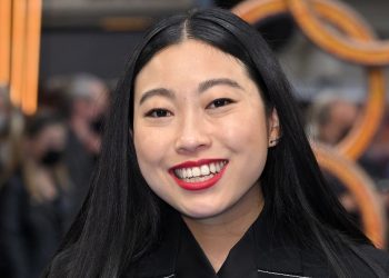 awkwafina-leaving-twitter-after-blaccent-statement-–-buzzfeed