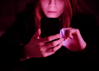 whatsapp-scams-soar-by-2,000%-in-a-year:-'a-fraudster-tried-to-swindle-me-by-claiming-to-be-…