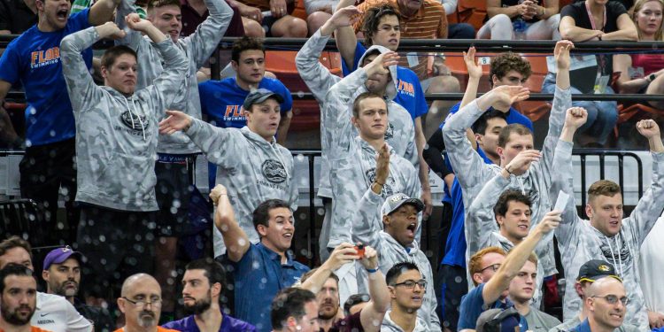 how-to-watch-tonight's-fortnite-battle-royale-between-florida-&-nc-state-–-swimswam