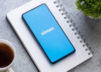 vimeo's-q4-results-surpass-expectations;-shares-sink-over-21%-–-tipranks