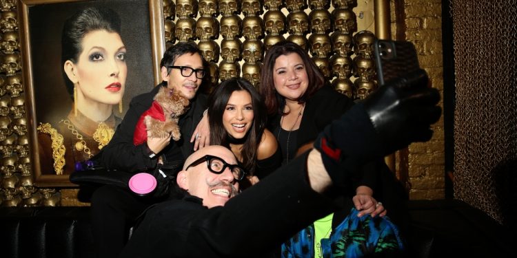 eva-longoria-toasts-nyfw-with-casa-del-sol-and-l'agence-–-wwd