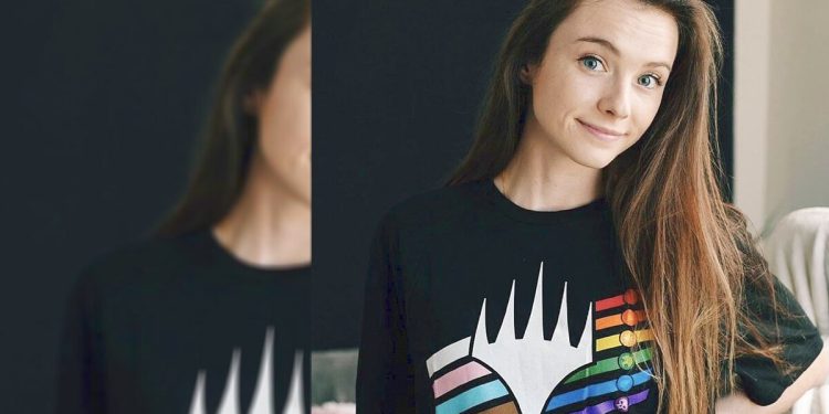 famous-hearthstone-player-alliestrasza-swatted-live-during-her-twitch-stream-|-tag24