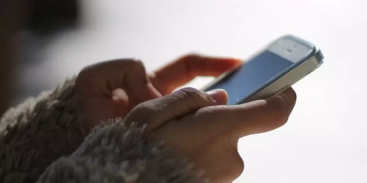 whatsapp-introducing-revamped-voice-call-interface:-now-available-to-select-beta-testers