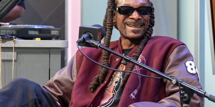 snoop-dogg-will-take-artists-into-the-metaverse-with-his-plans-to-make-death-row-records-…