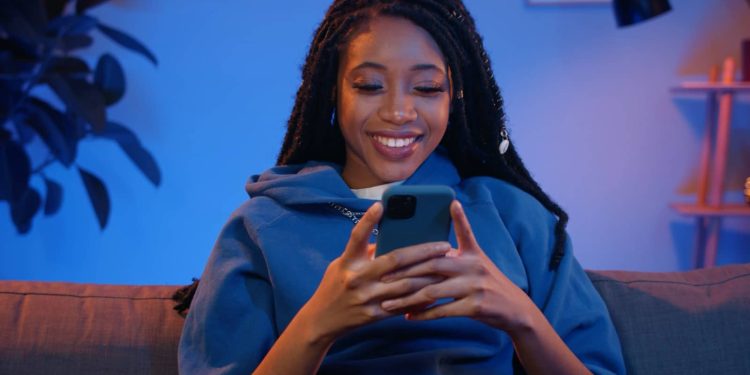 snapchat,-ticketmaster-team-for-dating-inspired-concert-finding-–-pickr
