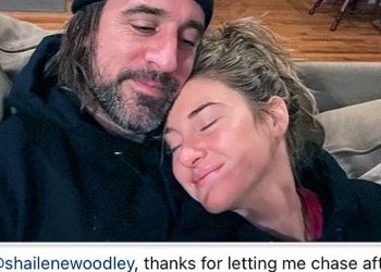 aaron-rodgers-publicly-thanks-ex-fiancee-shailene-woodley-in-an-instagram-post-|-daily-mail-online