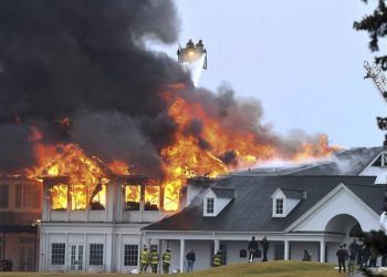 fire-damaged-oakland-hills-golf-clubhouse-to-be-rebuilt-–-the-toledo-blade