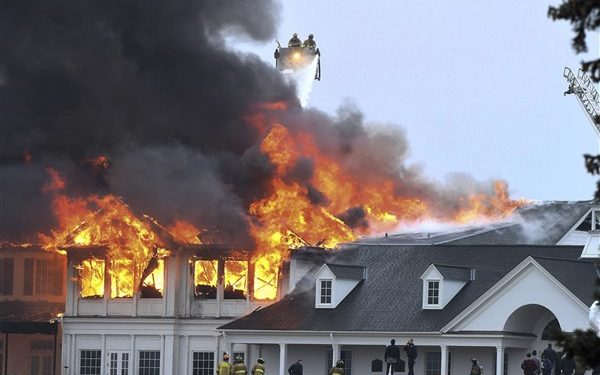 fire-damaged-oakland-hills-golf-clubhouse-to-be-rebuilt-–-the-toledo-blade