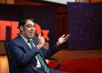 linkedin-top-voice-sumit-agarwal-tells-people-to-be-unprofessional-on-linkedin-here's-why.