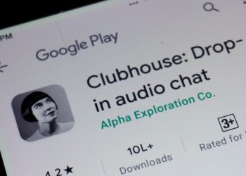 clubhouse-now-lets-you-text-other-users-during-live-discussions-–-news18