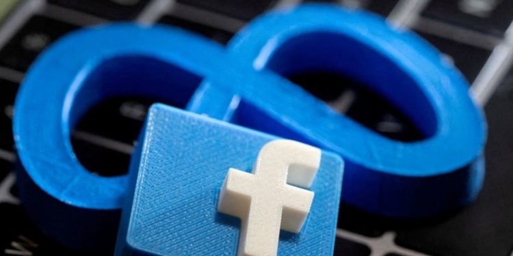 facebook-owner-meta-says-ukraine's-military,-politicians-targeted-in-hacking-campaign-–-cna