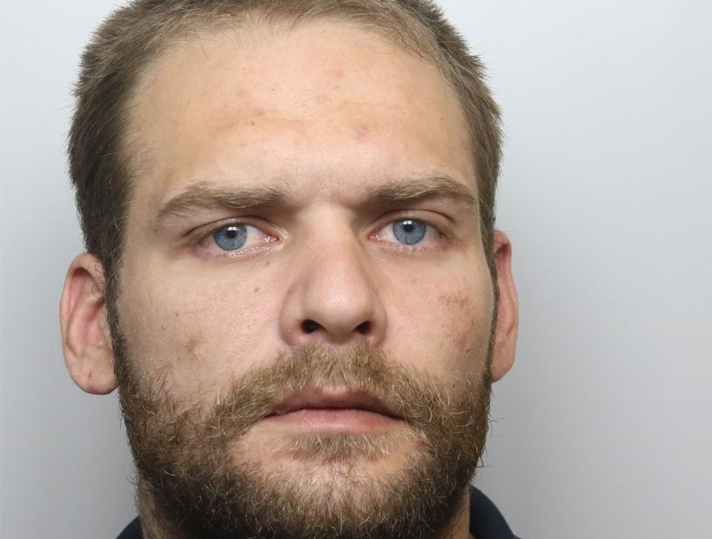 online-predator-blackmailed-underage-girls-into-sending-explicit-images-on-snapchat