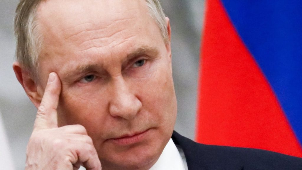 teen-tracking-elon-musk's-jet-now-goes-after-russian-oligarchs-with-new-twitter-bots-|-fox-business