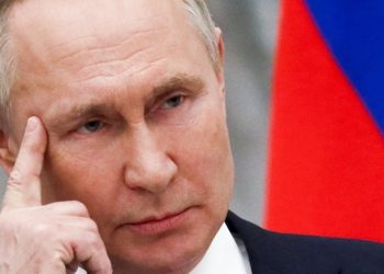 teen-tracking-elon-musk's-jet-now-goes-after-russian-oligarchs-with-new-twitter-bots-|-fox-business