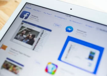 what-the-tech:-those-fun-q&as-on-facebook-could-actually-be-traps-set-by-scammers