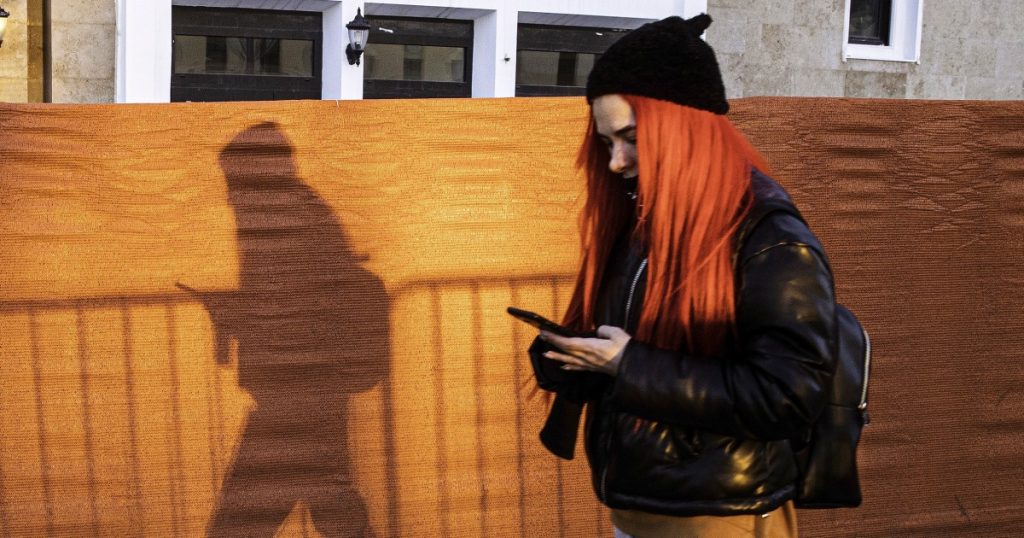 twitter-bans-over-100-accounts-that-pushed-#istandwithputin-–-nbc-news