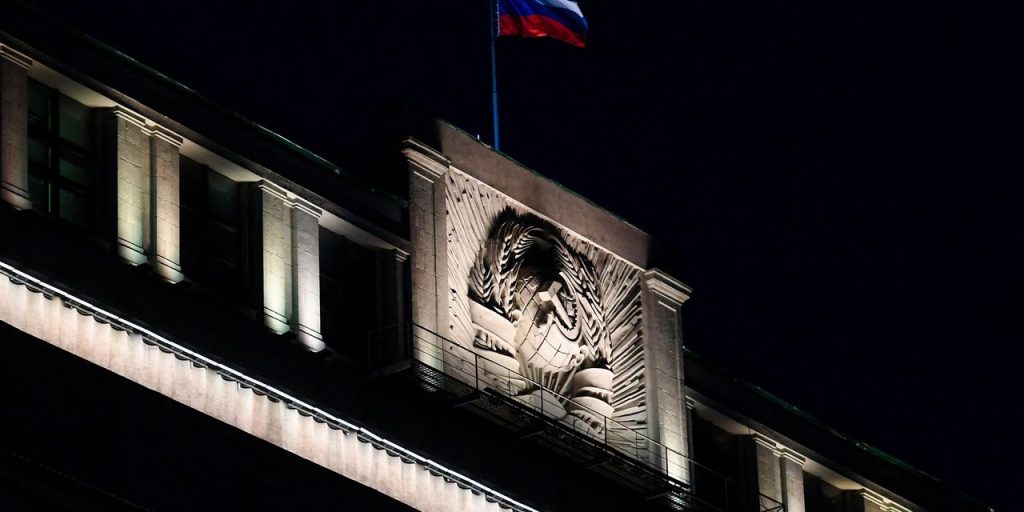 putin-signs-draconian-press-restrictions-into-law,-while-facebook-and-reportedly-twitter-are-…