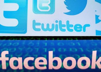 russia-blocks-facebook-and-twitter-access-–-cbs-news