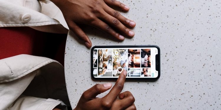 the-6-best-apps-to-create-a-slideshow-on-iphone-–-makeuseof