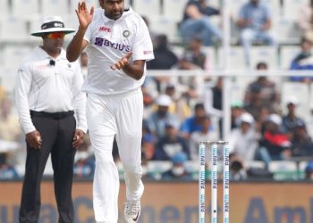 ind-vs-sl-2022-|-twitter-reacts-as-ravichandran-ashwin-breaks-kapil-dev's-record-and-…