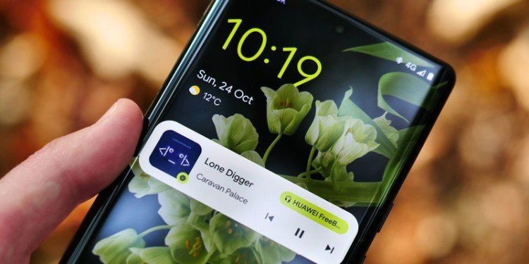 pixel-march-2022-feature-drop-is-live-with-updates-for-snapchat,-at-a-glance,-and-more