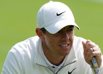 the-players:-justin-thomas-sets-clubhouse-target-as-rory-mcilroy-sits-outside-projected-cut