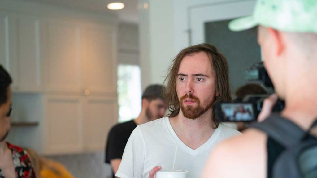 asmongold-releases-video-criticizing-the-state-of-lost-ark-–-gamepur