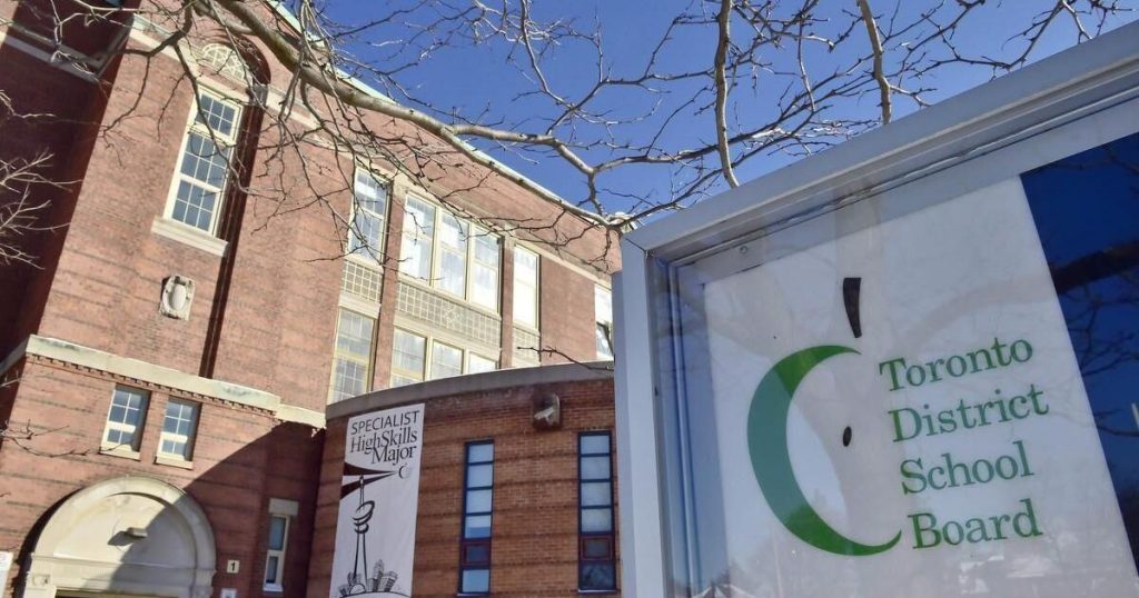 police-called-in-to-investigate-alleged-racist-snapchat-at-north-toronto-high-school-|-news-…