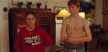 watch:-awkward-short-film-'2002-(year-of-the-horse)'-from-norway-|-firstshowing.net