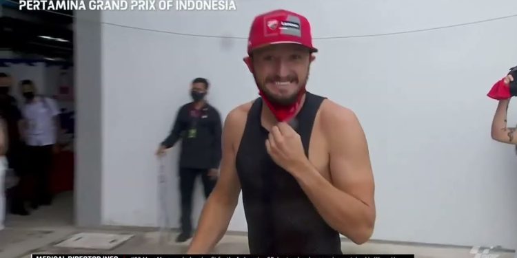 #motogp-race-build-up-at-the-#indonesiangp-–-youtube
