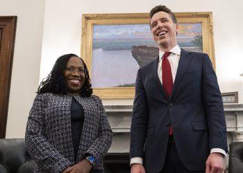 hawley's-twitter-thread-about-judge-ketanji-brown-jackson's-record-ignites-angry-firestorm
