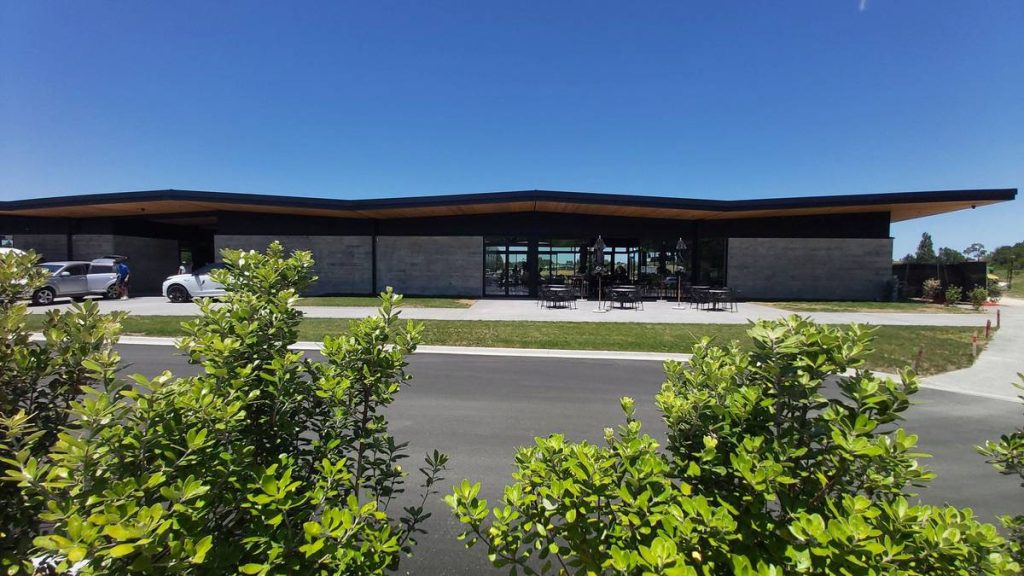 members-of-former-clubs-give-waikato's-tieke-golf-estate-the-stamp-of-approval-–-nz-herald