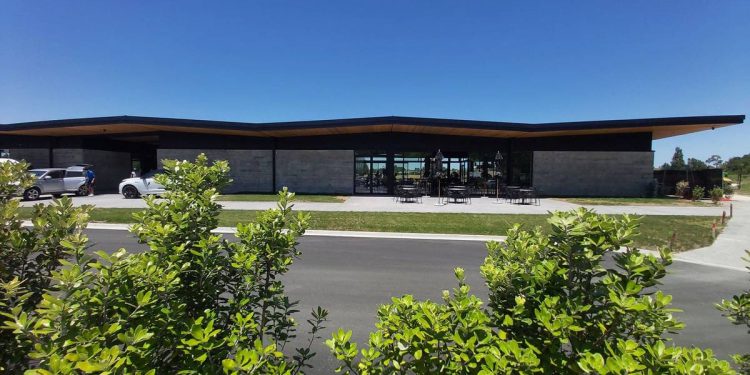 members-of-former-clubs-give-waikato's-tieke-golf-estate-the-stamp-of-approval-–-nz-herald