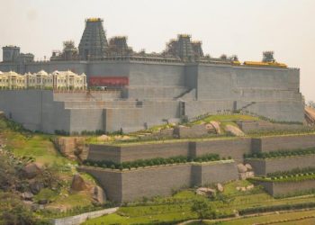 thousands-of-tn-workers-give-finishing-touches-to-new-shrine-–-deccan-chronicle