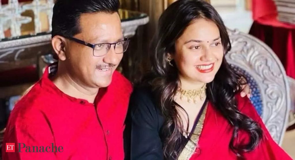 new-beginnings!-2015-ias-topper-tina-dabi-announces-engagement-on-instagram,-shares-…