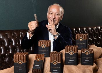 new-luxury-bundled-cigars-from-eric-piras:-confidenciaal