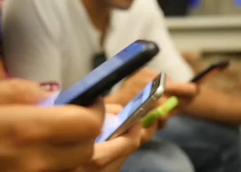 instagram-users-targeted-with-false-copyright-violation-scam-–-13abc