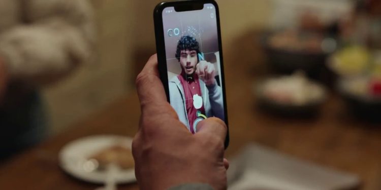 deaf-engineers-at-snapchat-unveil-new-tech-to-translate,-teach-asl-–-today-show