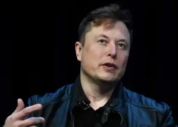 elon-musk-refutes-reports-that-he-had-sold-twitter-shares-|-mint