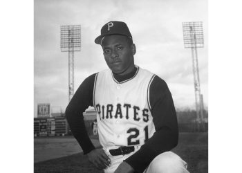 nats-dh-cruz,-other-clemente-award-winners-wear-'21'-on-caps-–-wdvm